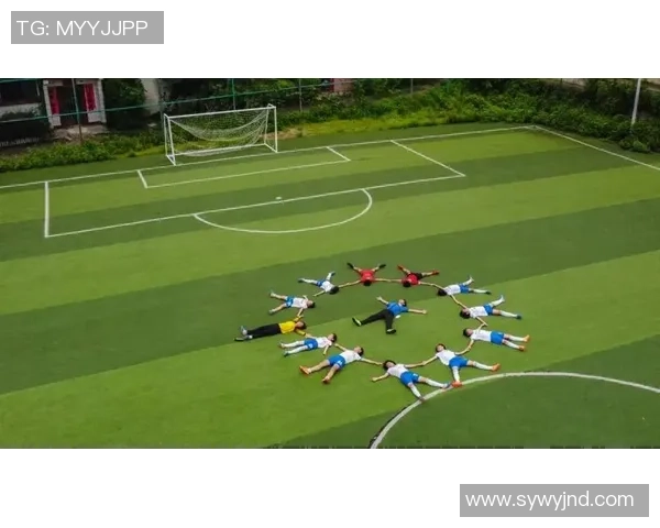 张芳专访：从绿茵场到人生舞台的足球旅程回顾与展望